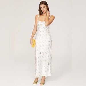 Elegant Floral White Maxi Dress